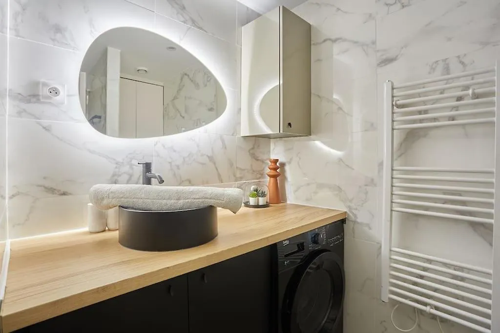Apartment Le Marais Place Des Vosges By Prestige Paris