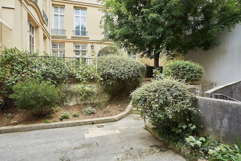 Apartment Le Marais Place Des Vosges By Prestige Paris