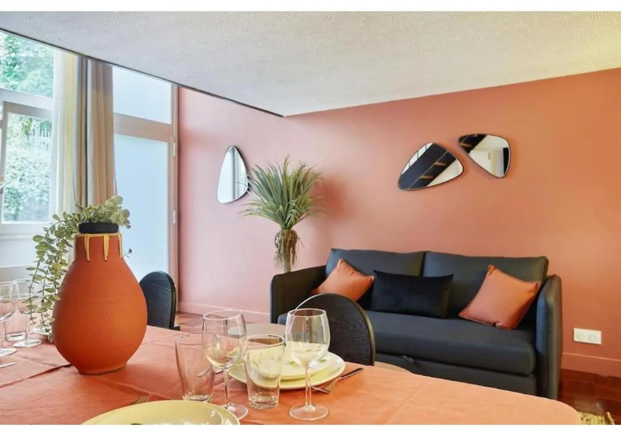 Apartment Le Marais Place Des Vosges By Prestige Paris